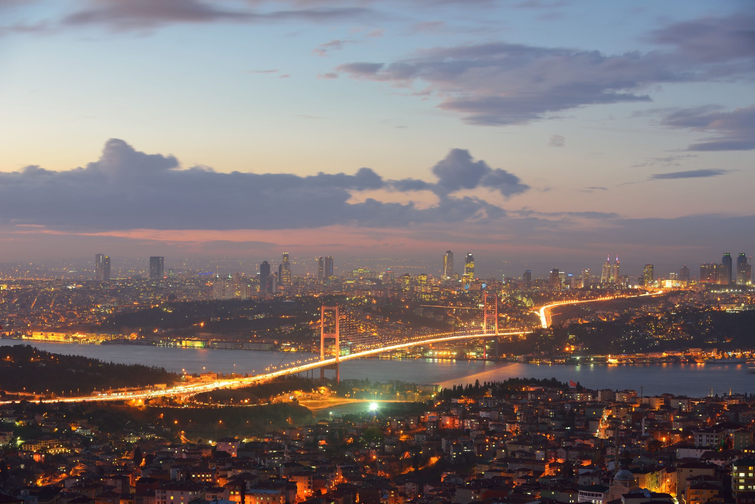 istanbul-turkey-bosporus-bridge-2023-11-27-05-07-32-utc